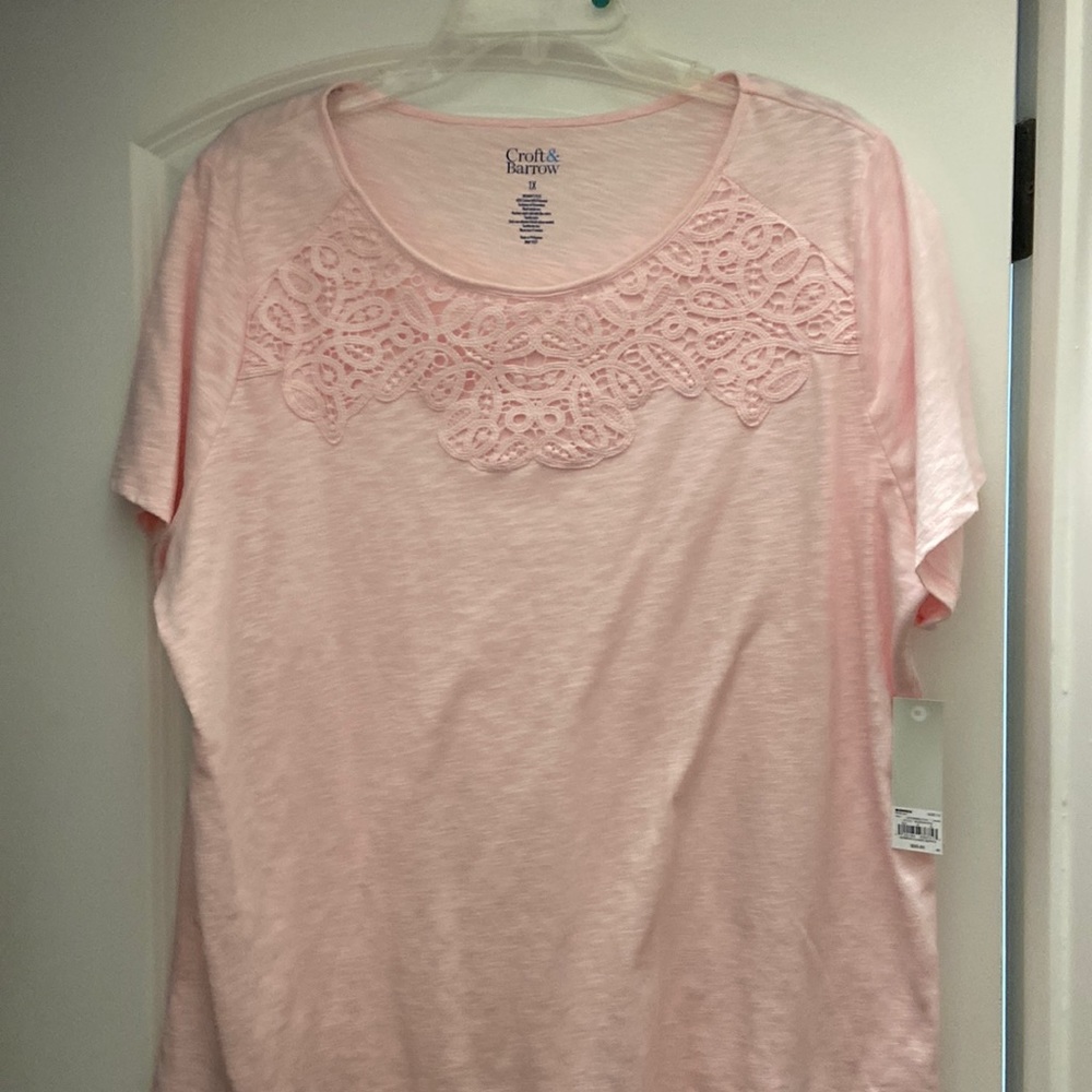 Pink new top with lace